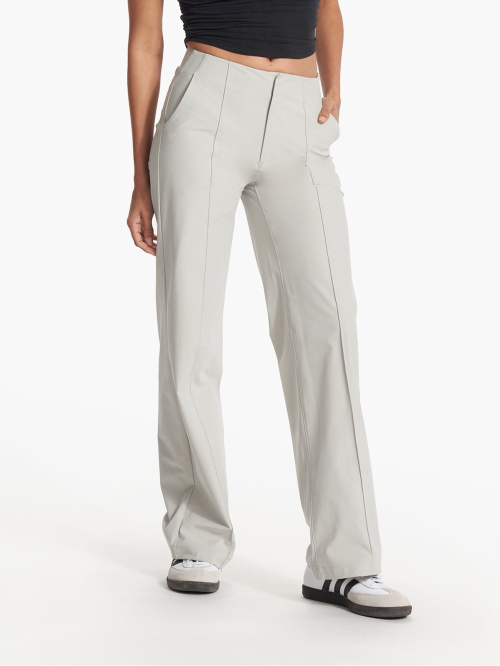 Vuori women’s meta wide leg pants
